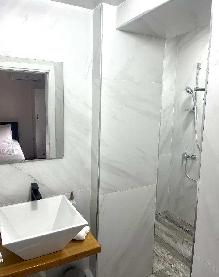 Viva Apartments Пермети Экстерьер фото