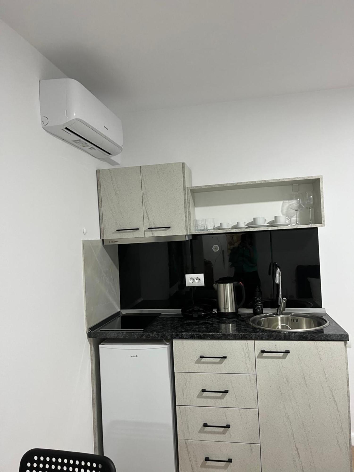 Viva Apartments Пермети Экстерьер фото
