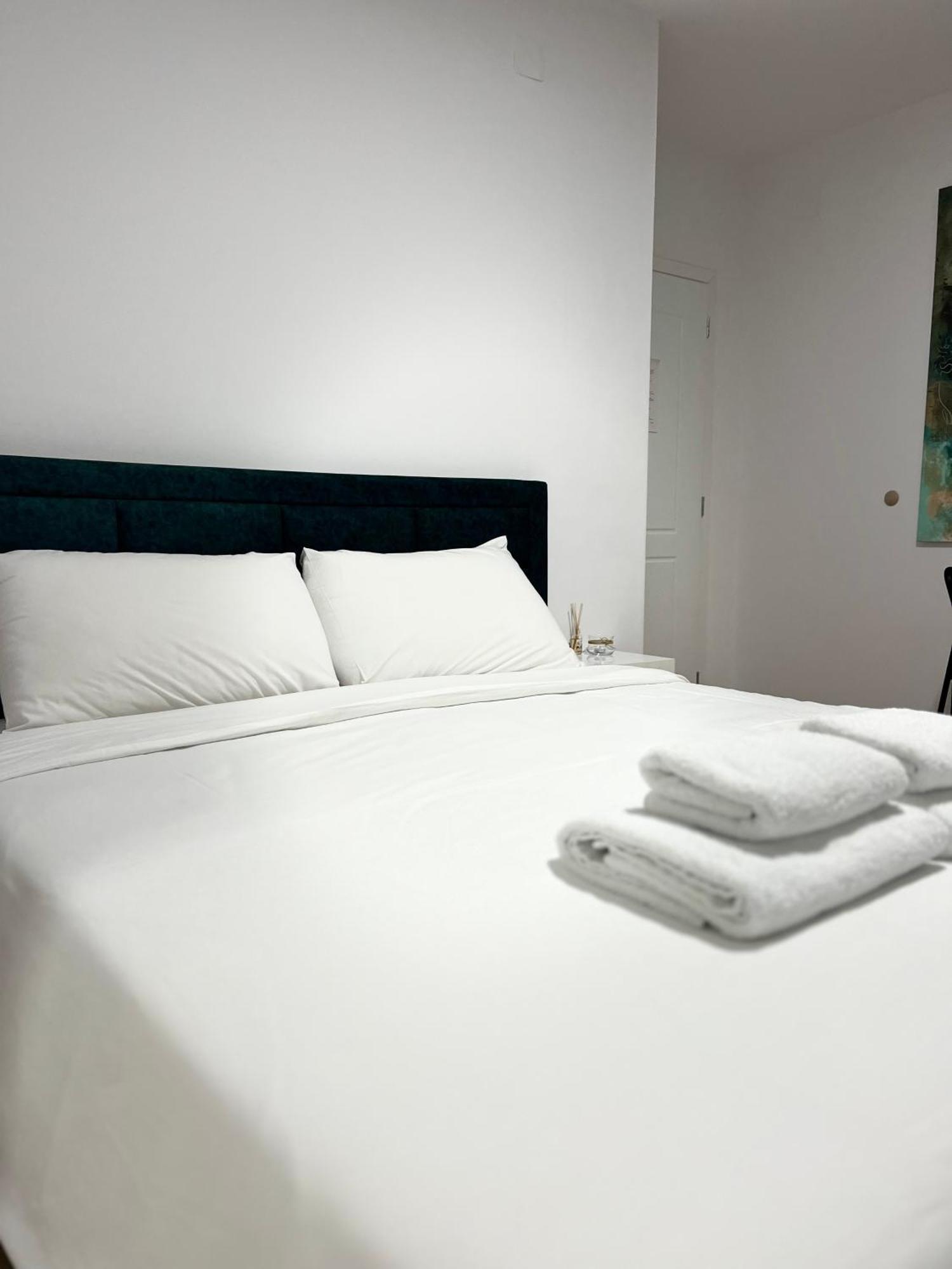 Viva Apartments Пермети Экстерьер фото
